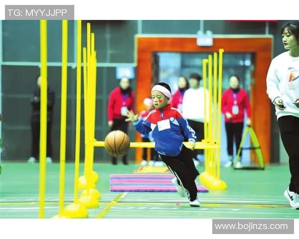 重庆滑板队与成都滑板队赛后复盘团队协作的成功与不足分析